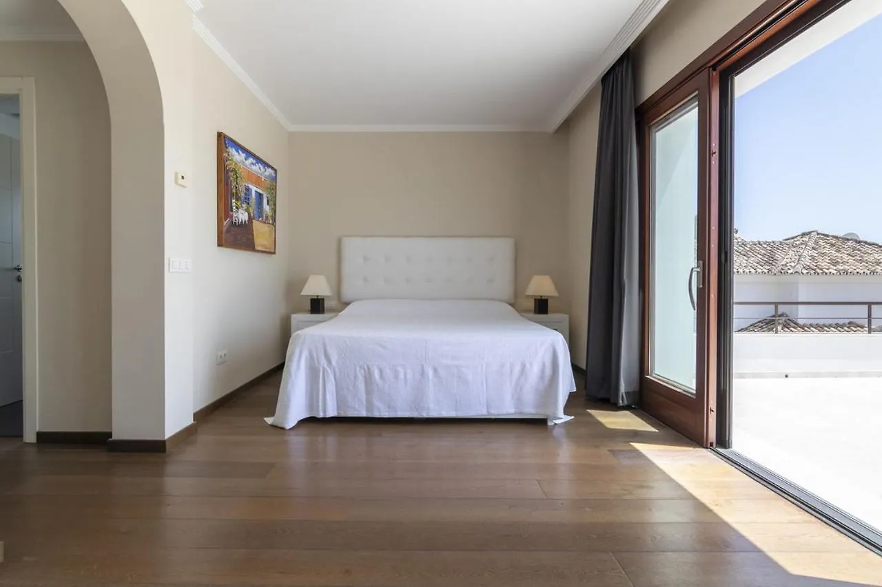 Villa Buena Vista - Family Villa In Marbella
