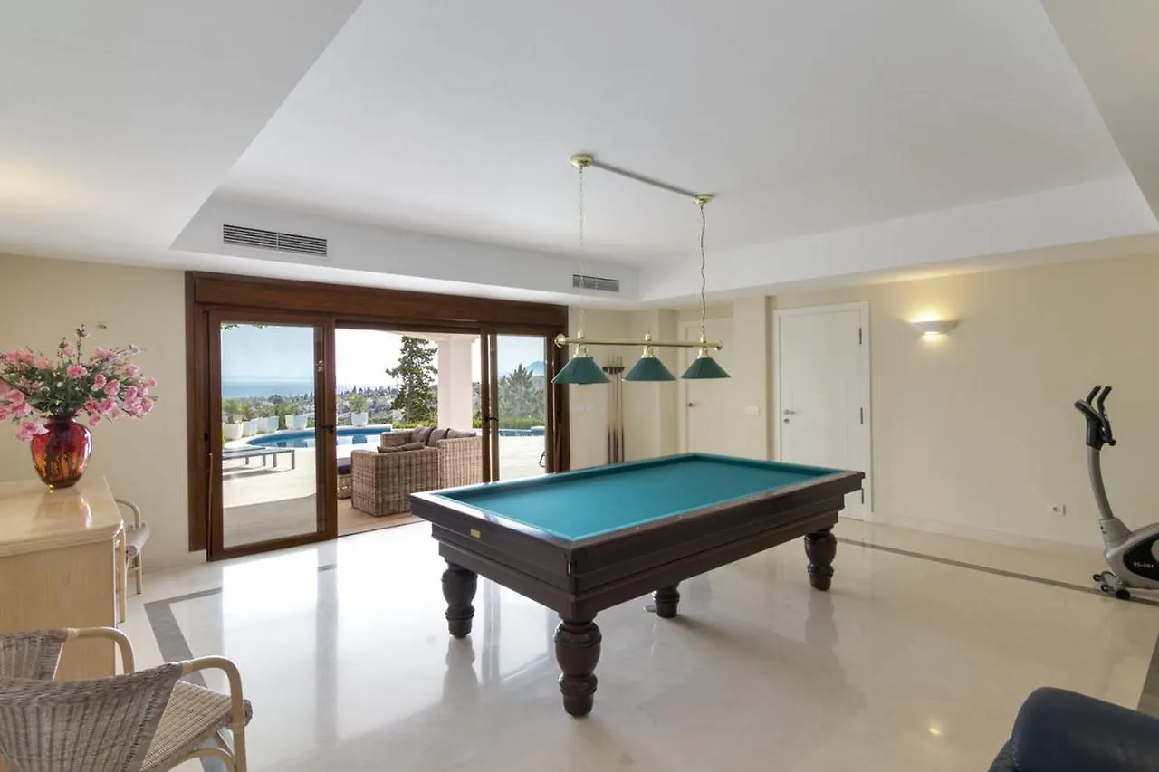 Villa Buena Vista - Family Villa In Marbella
